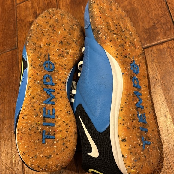 Nike Tiempo React Legend 9 Club IC Indoor Soccer  Mens Size 9 Shoes - Picture 5 of 9